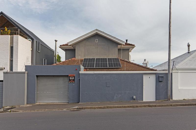 2 Bedroom Property for Sale in Sea Point Western Cape
